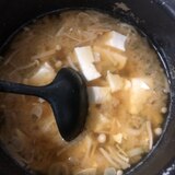 今日の味噌汁(えのき、長ネギ、豆腐)